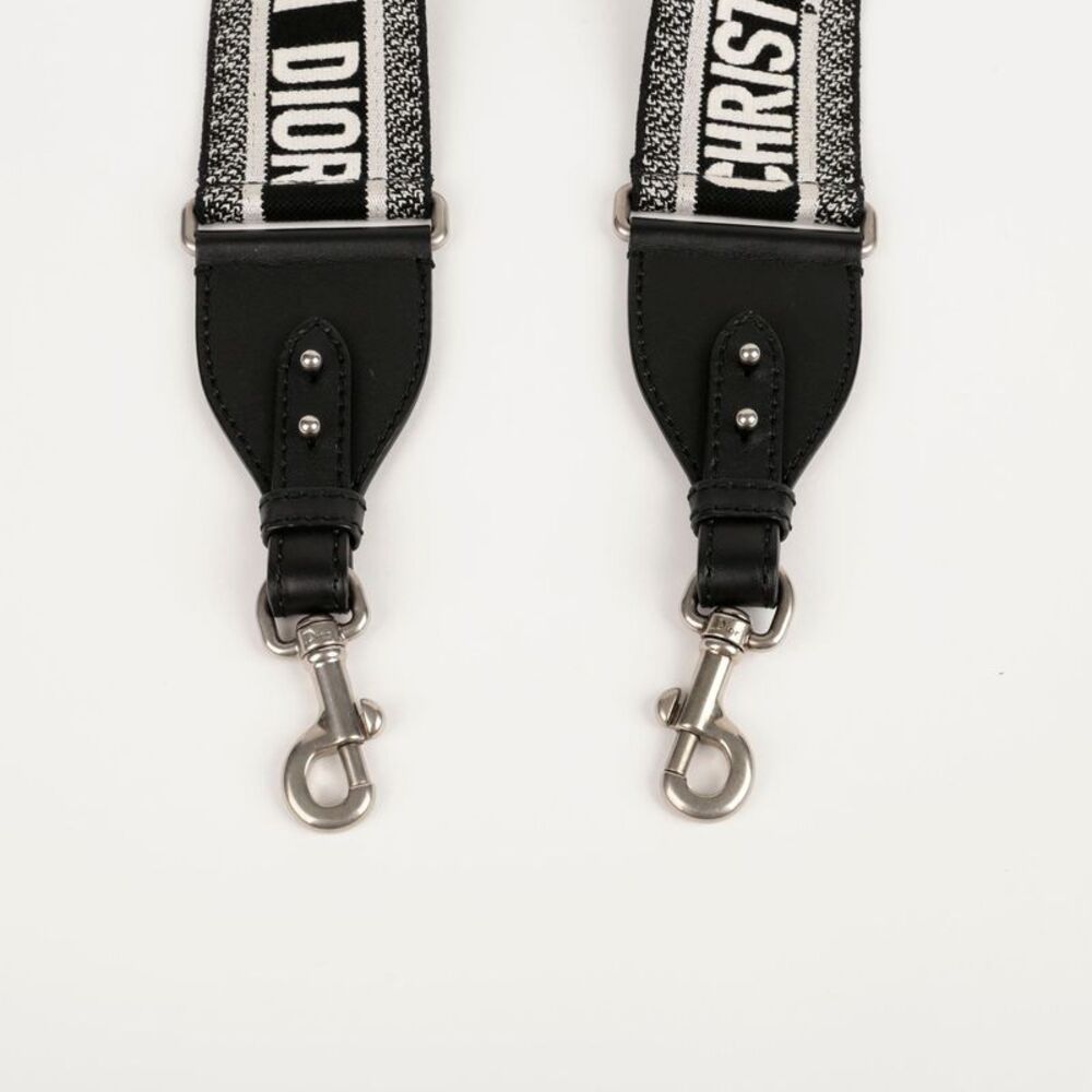 Houndstooth Ring Shoulder Strap - Picture 3 of 7